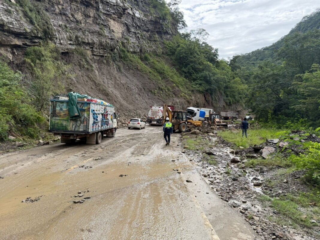 ABC habilita un carril hacia los Valles Cruceños y alerta sobre posibles cortes